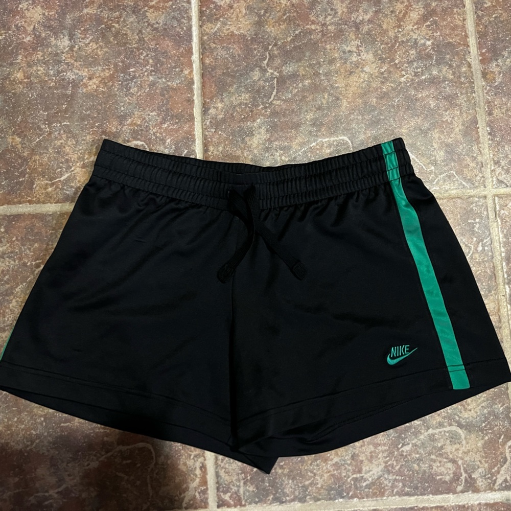 vintage nike shorts!!!